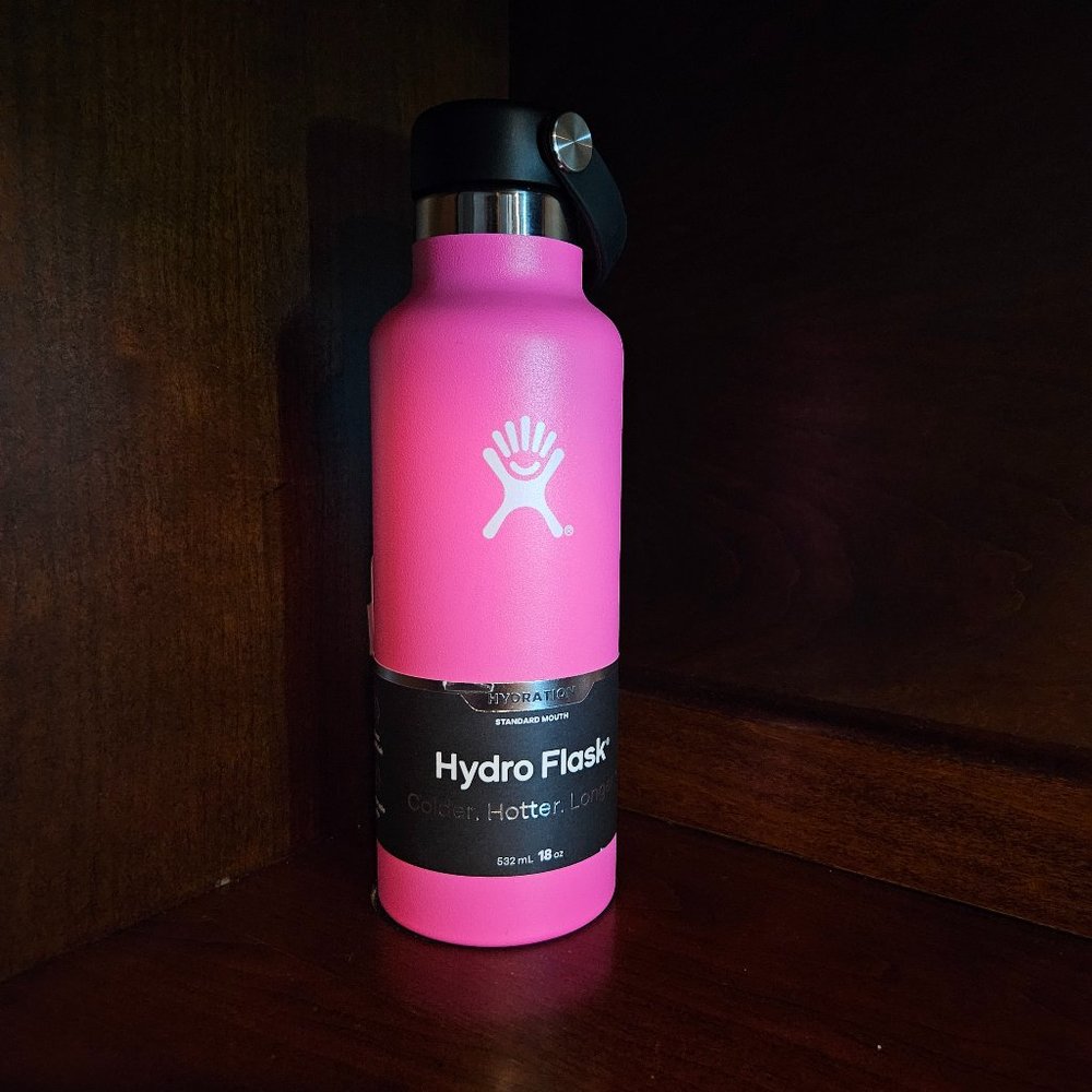 Hydro Flask 18oz Water Bottle - Flamingo